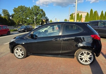 Mazda 2 II Hatchback 5d 1.3 86KM 2010 Mazda 2 1.3Benzynkaniski przebieg prosto z Niemiec 1.3 Benzyna 85KM, zdjęcie 7