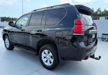 Toyota Land Cruiser VII Terenowy 3d 2.8 D-4D 177KM 2019 Toyota Land Cruiser salon PL FV VAT 23 rok gwarancji Prado 2.8, zdjęcie 4