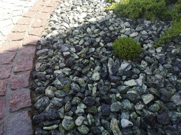 ГАЛЬКА ЗЕЛЕНАЯ GREEN&BLACK STONE GARDEN 2-4 см 25кг