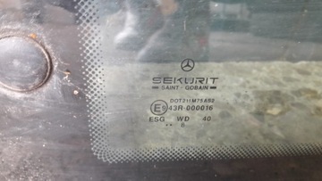 левое заднее стекло Mercedes Vito W638