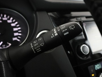 Nissan Qashqai II Crossover Facelifting 1.3 DIG-T  160KM 2018 Nissan Qashqai Automat Panorama Navi Kamera, zdjęcie 29