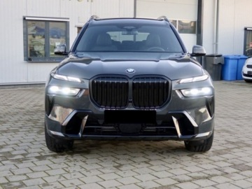 BMW X7 SUV Facelifting 3.0 40d 352KM 2026 xDrive40d M Sport 3.0 (352 KM)| Hak holowniczy, elektryczny, zdjęcie 5