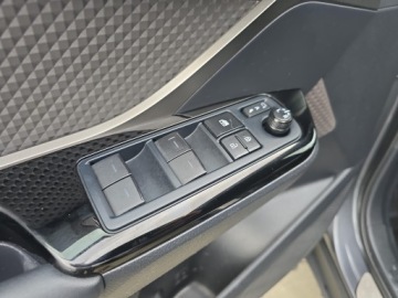 Toyota C-HR I Crossover Facelifting 2.0 Hybrid Dynamic Force 184KM 2022 Toyota C-HR 2.0 Hybrid Executive Toyota C-HR, 2.0, zdjęcie 19