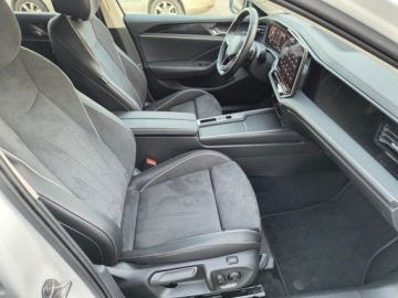 Volkswagen Passat B8 Variant Facelifting 1.5 TSI EVO 150KM 2025 Volkswagen Passat serwis ASO 2.0TDI 150KM bezwypadkow gwarancja pakiety ka, zdjęcie 13