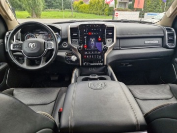 Dodge Ram V 5.7 HEMI 401KM 2021 Dodge RAM Ful Opcja przebieg 4 tys km 5.7 Benzyna zarejestrowany 1 wlascic, zdjęcie 7