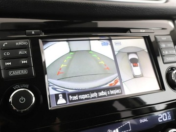 Nissan Qashqai II Crossover 1.2 DIG-T 115KM 2017 Nissan Qashqai Navi Kamera cofania Klimatyzacja, zdjęcie 23