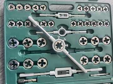 Набор метчиков и плашек Mannesmann 110 шт. M53255 — Набор инструментов