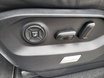 Volkswagen Touareg III SUV 4.0 V8 TDI SCR 422KM 2019 Touareg R-LINE * V8 4,0l diesel 421KM*Salon PL*Bezwypadkowy* ASO*VAT23, zdjęcie 6