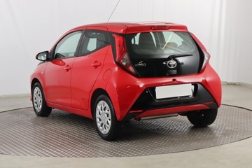 Toyota Aygo II Hatchback 3d Facelifting 1.0 VVT-i 72KM 2019 Toyota Aygo 1.0 VVT-i, Salon Polska, Serwis ASO, zdjęcie 3