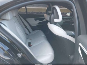 Mercedes Klasa C W206 2023 Mercedes-Benz Klasa C 300, 2023r., 4x4, 2.0L 2.0 Benzyna 255KM, zdjęcie 9