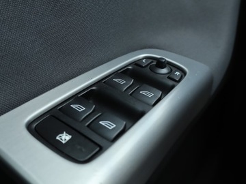 Volvo S40 II 2.0 D 136KM 2005 Volvo S40 2.0 D, Klima, Klimatronic,ALU, El. szyby, zdjęcie 12