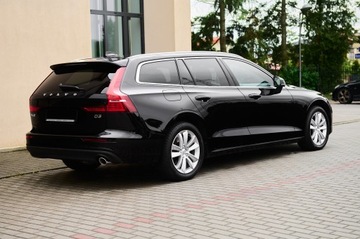 Volvo V60 II  Kombi 2.0 D3 150KM 2020 PIĘKNE V60 MOMENTUM PRO __ KUBEŁKOWE FOTELE, zdjęcie 13