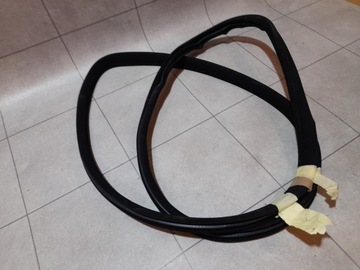 MERCEDES W221 ПРОКЛАДКА ДВЕРИ ПЕРЕДНЕЙ ЛЕВОЙ, НИЦЦА