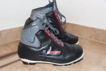 MADSHUS NNN - ROZ.38/24,5CM - SKÓRA - OCIEPLONE