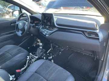 Toyota C-HR I Crossover Facelifting 1.8 Hybrid 122KM 2022 Toyota C-HR Automat Hybrid Kamera Podgrzewanie, zdjęcie 8