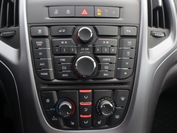 Opel Astra J Sedan 1.6 Twinport ECOTEC 115KM 2017 Opel Astra 1.6 16V, Salon Polska, 1. Właściciel, zdjęcie 11