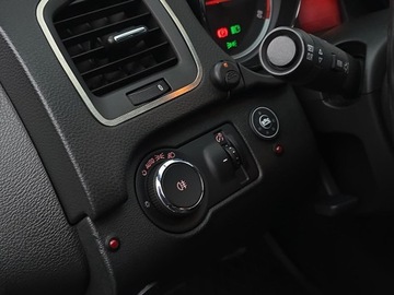 Opel Insignia I Sedan 1.8 Twinport ECOTEC 140KM 2009 Insignia 1.8 Edition, zdjęcie 15