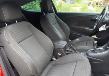 Opel Astra J GTC 1.4 Turbo ECOTEC 120KM 2013 Opel Astra Okazja 1.4 Benzyna 120KM, zdjęcie 21