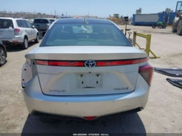 Toyota 2016 Toyota Mirai 2016 Toyota Mirai 4dr Sdn 2.0 Benzyna 247KM, zdjęcie 15