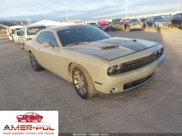 Dodge Challenger III 2018 Dodge Challenger DODGE CHALLENGER GT AWD 3.6 Benzyna 305KM