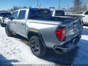  GMC Inny 2024r., Canyon Elevation, od ubezpieczalni 2.7 Benzyna 310KM, zdjęcie 4