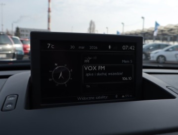 Peugeot 3008 I Crossover Facelifting 1.2 PureTech 130KM 2016 Peugeot 3008 1.2 PureTech, Salon Polska, zdjęcie 11