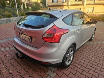 Ford Focus III Hatchback 5d 1.6 Duratec 125KM 2013 Ford Focus 1.6i (125PS) KlimaTronik, Elektryka,, zdjęcie 3