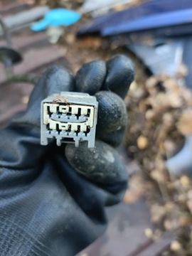 VOLVO S60 I 00-10 SEDAN VÍKO KUFRU KUFRU ZADNÍ