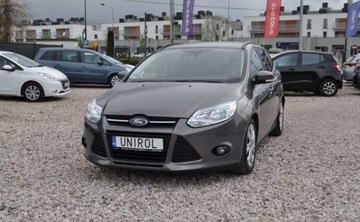 Ford Focus III Kombi 1.6 Duratorq TDCi DPF 115KM 2011 Ford Focus 1.6 TDCI Klimatyzacja