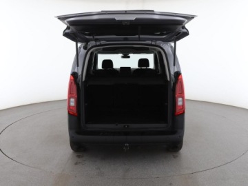 Citroen Berlingo III Osobowy M 1.2 PureTech 110KM 2019 Citroen Berlingo Navi Hak Czujniki parkowania, zdjęcie 18