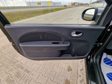 Renault Twingo II Hatchback 3d 1.2 16v 75KM 2011 Renault Twingo 1.2 75Ps Panorama Pol skory Alu Czarny 1.2 Benzyna 75KM, zdjęcie 10