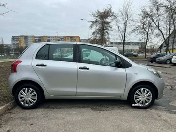 Toyota Yaris II Hatchback 5d 1.0 VVT-i 69KM 2006 Toyota Yaris Toyota Yaris 1,0 Benzyna Niski Przebieg Zamiana Benzyna 70KM, zdjęcie 5