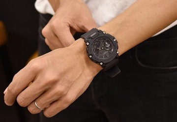 ZEGAREK CASIO G-SHOCK GA-2200BB-1A CORE CARBON BOX