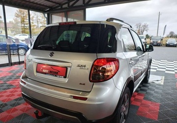 Suzuki SX4 I Sedan 1.6 VVT 120KM 2011 Suzuki SX4 Suzuki SX4 I 1.6BENZYNA NAPED 4X4 1.6 Benzyna 120KM, zdjęcie 6