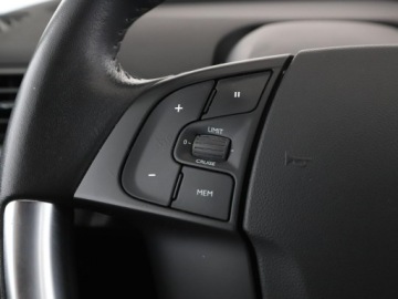 Citroen C4 Picasso II Picasso 1.2 PureTech 130KM 2016 Citroen C4 Picasso Historia serwisowa Klimatyzacja, zdjęcie 27