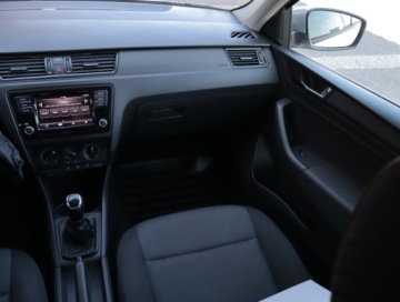 Skoda Rapid II Liftback Facelifting 1.0 TSI 110KM 2019 Skoda Rapid 1.0 TSI, Salon Polska, Serwis ASO, zdjęcie 7