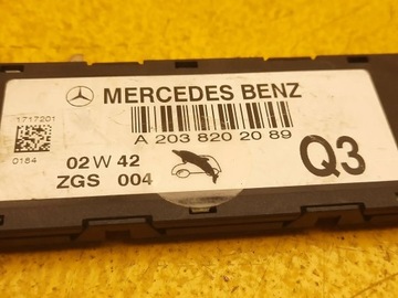 MERCEDES-BENZ C W203 ZESILOVAČ ANTÉNY A2038202089