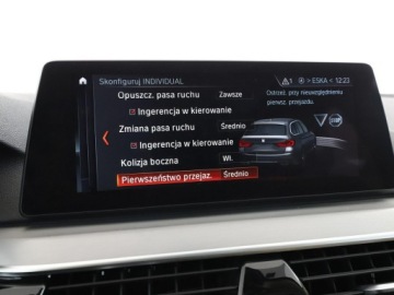 BMW Seria 5 G30-G31 Touring 520d 190KM 2018 BMW 520 4x4 automat pamorama full LED jasne skóry, zdjęcie 26