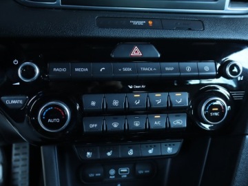 Kia Sportage IV SUV 1.6 T-GDI 177KM 2016 Kia Sportage 1.6 T-GDI, Salon Polska, zdjęcie 11