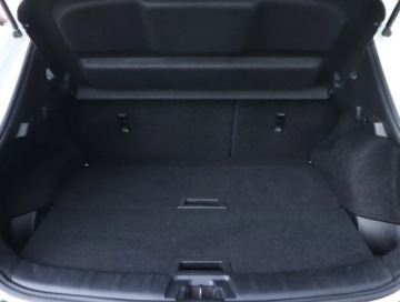 Nissan Qashqai II Crossover 1.6 DIG-T 163KM 2015 Nissan Qashqai 1.6 DIG-T, Salon Polska, Klima, zdjęcie 12