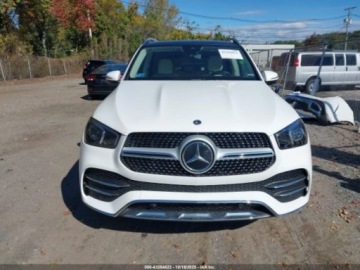 Mercedes GLE V167 2023 Mercedes-Benz GLE 2023 r., 2,0L GLE 450 4MATIC 2.0 Benzyna 352KM, zdjęcie 1