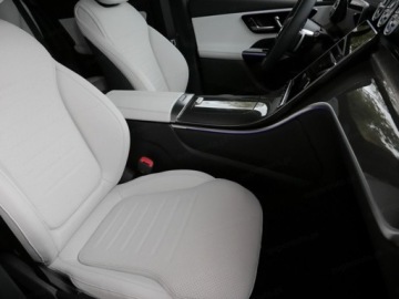 Mercedes GLC C254/X254 Coupe 2.0 220d 197KM 2025 GLC Coupe 220 d 4-Matic AMG Line 2.0 (197KM) 2025, zdjęcie 4