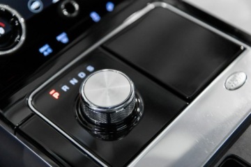 Land Rover Range Rover Velar SUV 5.0 V8 550KM 2020 Land Rover Range Rover VELAR SV Autobiography V8., zdjęcie 28