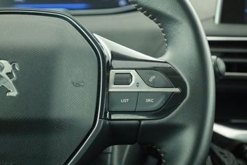 Peugeot 3008 II Crossover 1.2 PureTech 130KM 2019 Peugeot 3008 1.2 PureTech, Salon Polska, zdjęcie 16