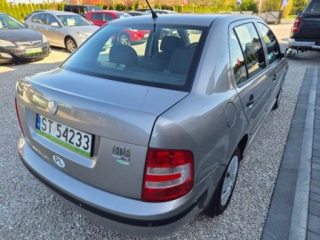 Skoda Fabia I Sedan 1.4 80KM 2007 Skoda Fabia Sliczna 1.4B MPi 206tys Salon Polska bezwypadkowa gwarancja, zdjęcie 8