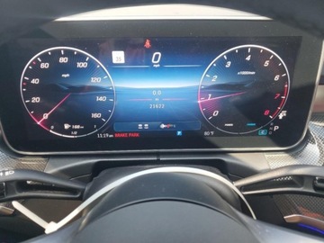 Mercedes CLE Coupe 2.0 300 258KM 2024 Mercedes-Benz CLE 2024r., Cle 300 4matic, 2L, od ubezpieczalni 2.0 Benzyna, zdjęcie 9