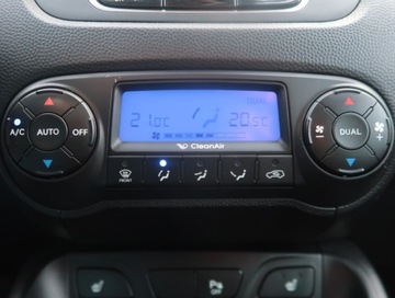 Hyundai ix35 SUV R 2.0 CRDi 184KM 2010 Hyundai ix35 2.0 CRDi, 181 KM, 4X4, Automat, zdjęcie 12