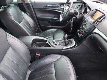 Opel Insignia I Sports Tourer 2.0 CDTI ECOTEC 160KM 2010 Opel Insignia 2.0 CDTI, Navi, Klima, Klimatronic, zdjęcie 8