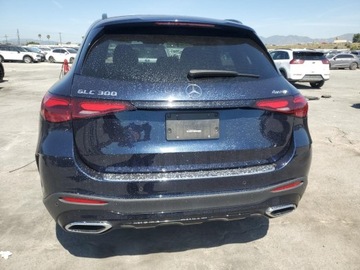 Mercedes GLC C254/X254 2023 Mercedes-Benz GLC 300 4Matic 2023 2.0l 2.0 Benzyna 255KM, zdjęcie 2