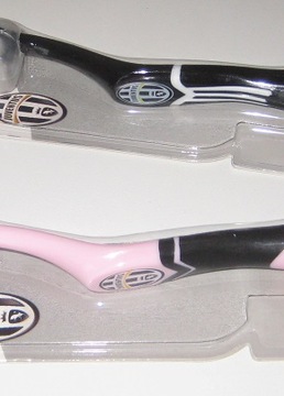 ЮВЕНТУС - 2 ЗУБНЫЕ ЩЕТКИ - ИЗ ИТАЛИИ